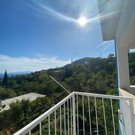 Kardelen Apart * ダッチャ