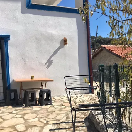 Kardelen Apart * ダッチャ